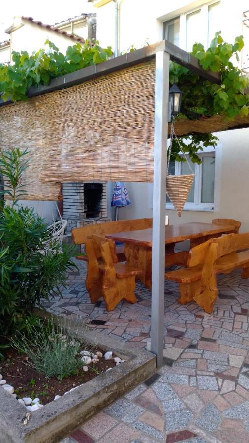 Holiday Home Domi Novi Vinodolski Εξωτερικό φωτογραφία